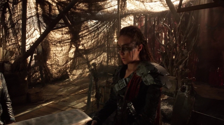 adc_tvshows_the100_207_088.jpg