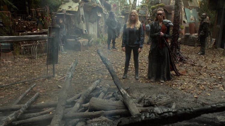 adc_tvshows_the100_209_096.jpg