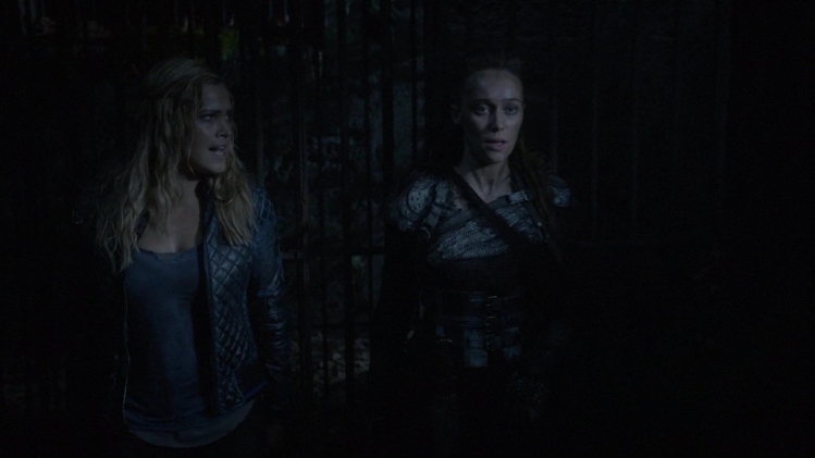 adc_tvshows_the100_210_087.jpg