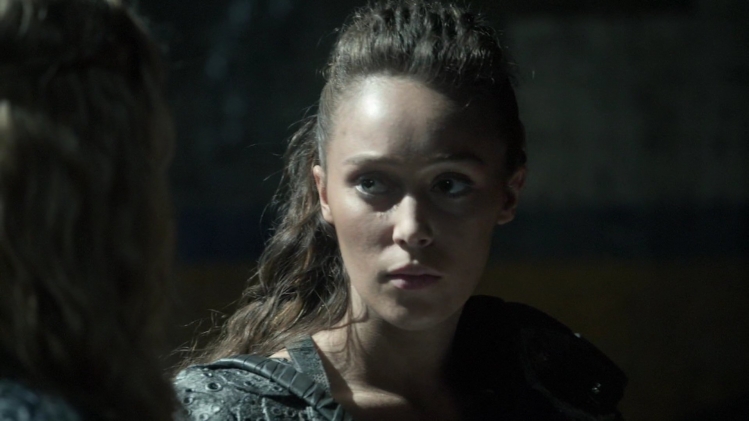 adc_tvshows_the100_212_033.jpg