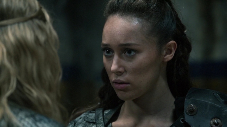 adc_tvshows_the100_212_040.jpg