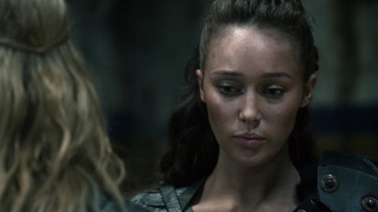 adc_tvshows_the100_212_042.jpg