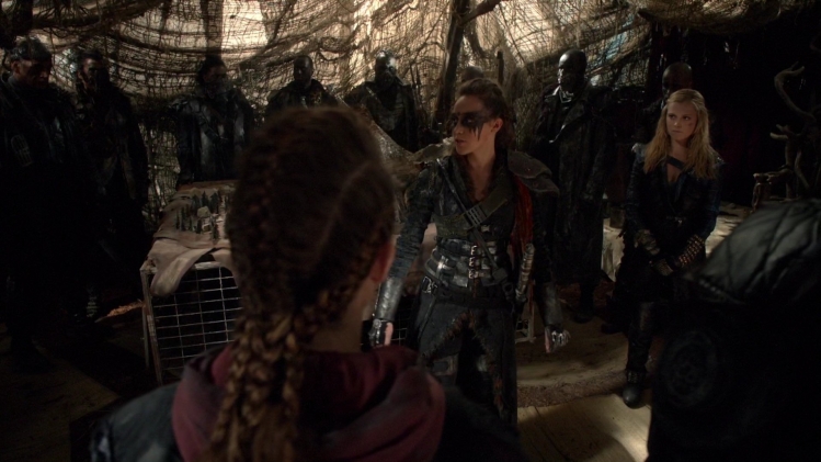 adc_tvshows_the100_215_040.jpg
